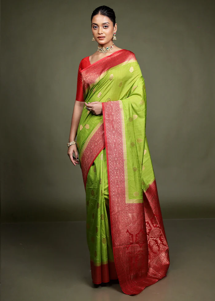 Green Dupion Silk Saree With Blouse Piece - Image 2