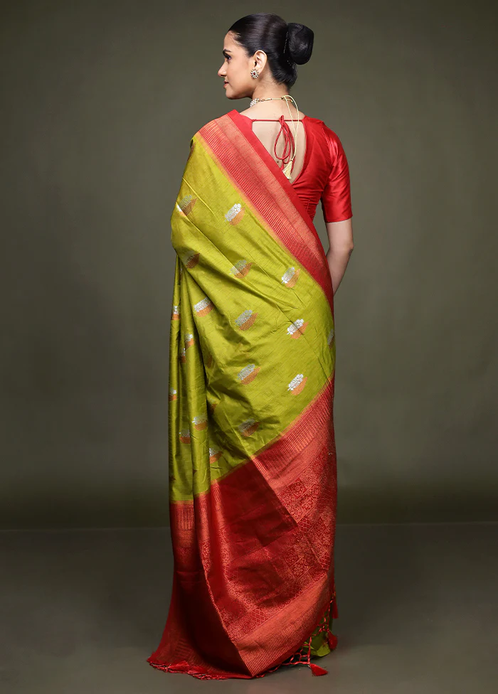 Green Dupion Silk Saree With Blouse Piece - Image 3