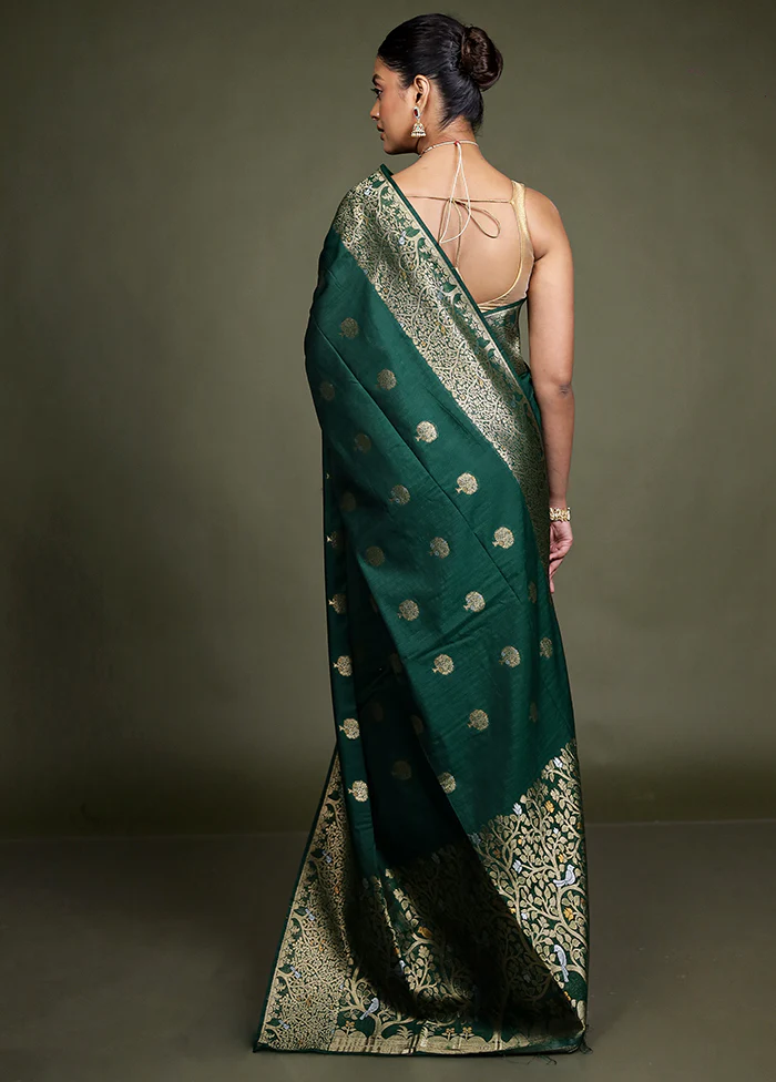 Green Dupion Silk Saree With Blouse Piece - Image 3