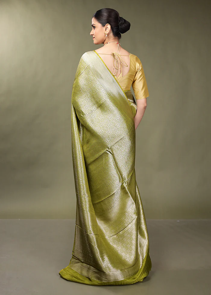 Green Dupion Silk Saree With Blouse Piece - Image 3