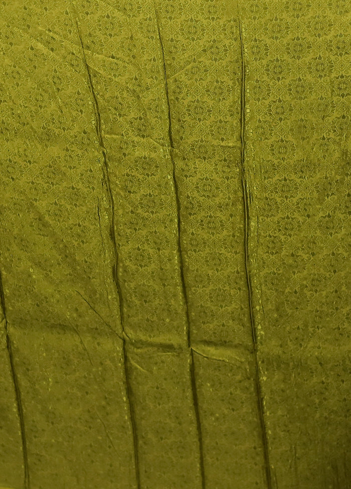 Green Dupion Silk Saree With Blouse Piece - Image 5