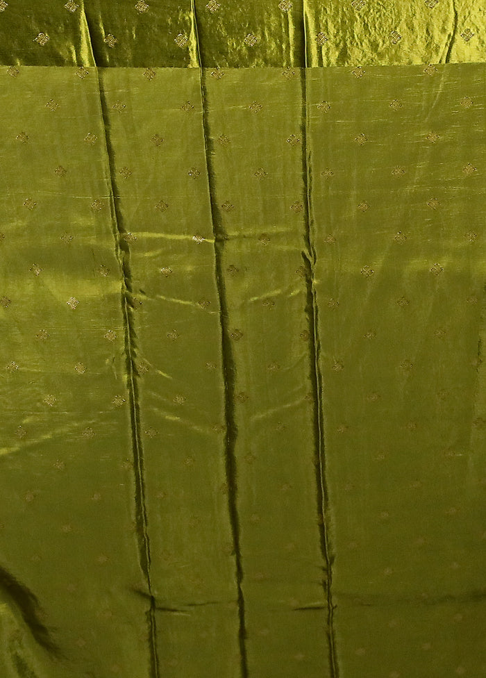 Green Dupion Silk Saree With Blouse Piece - Image 5