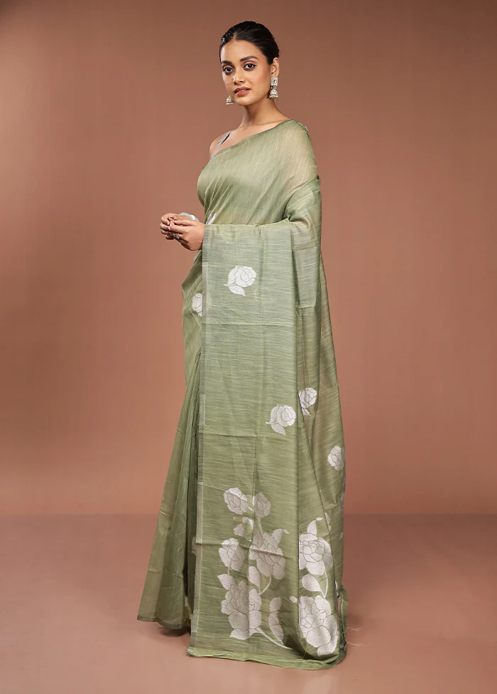 Green Dupion Silk Saree With Blouse Piece - Image 4
