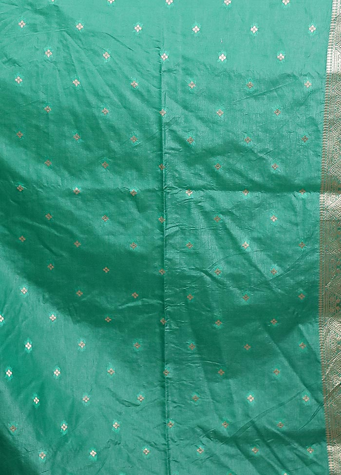 Green Dupion Silk Saree With Blouse Piece - Image 5