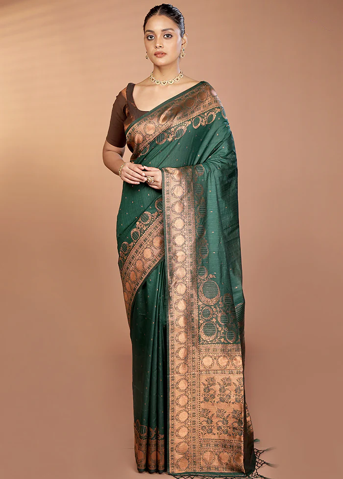 Green Dupion Silk Saree With Blouse Piece - Image 2