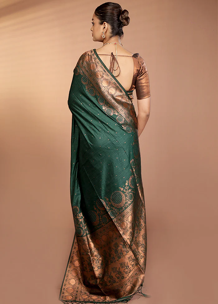 Green Dupion Silk Saree With Blouse Piece - Image 3