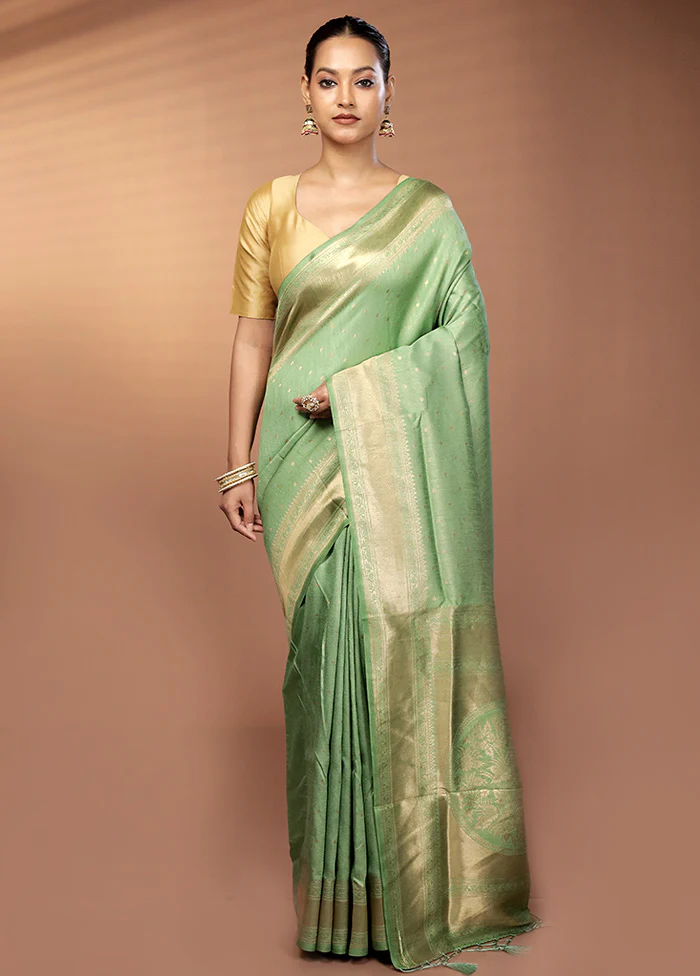 Green Dupion Silk Saree With Blouse Piece - Image 2