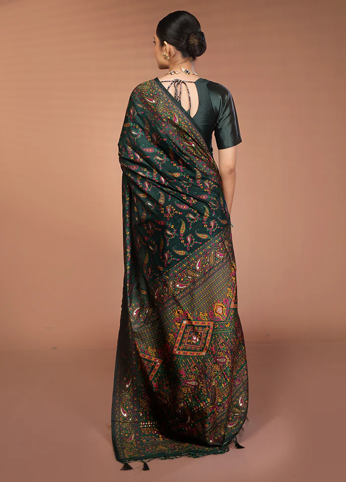 Green Dupion Silk Saree With Blouse Piece - Image 3