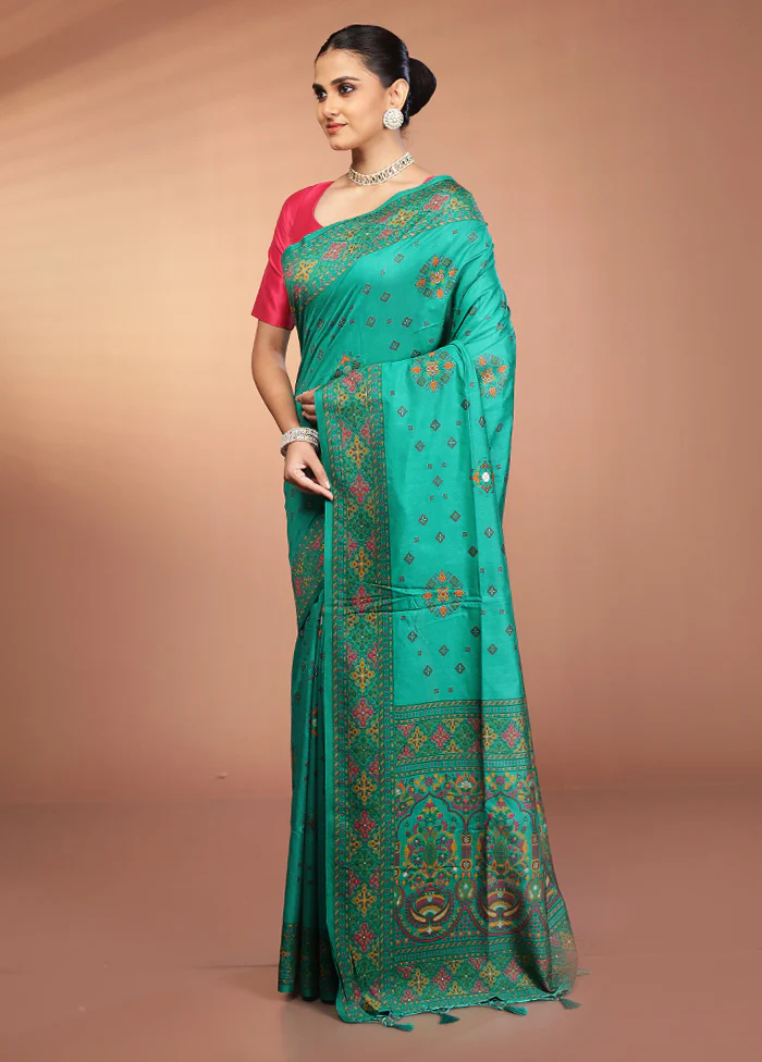 Green Dupion Silk Saree With Blouse Piece - Image 4