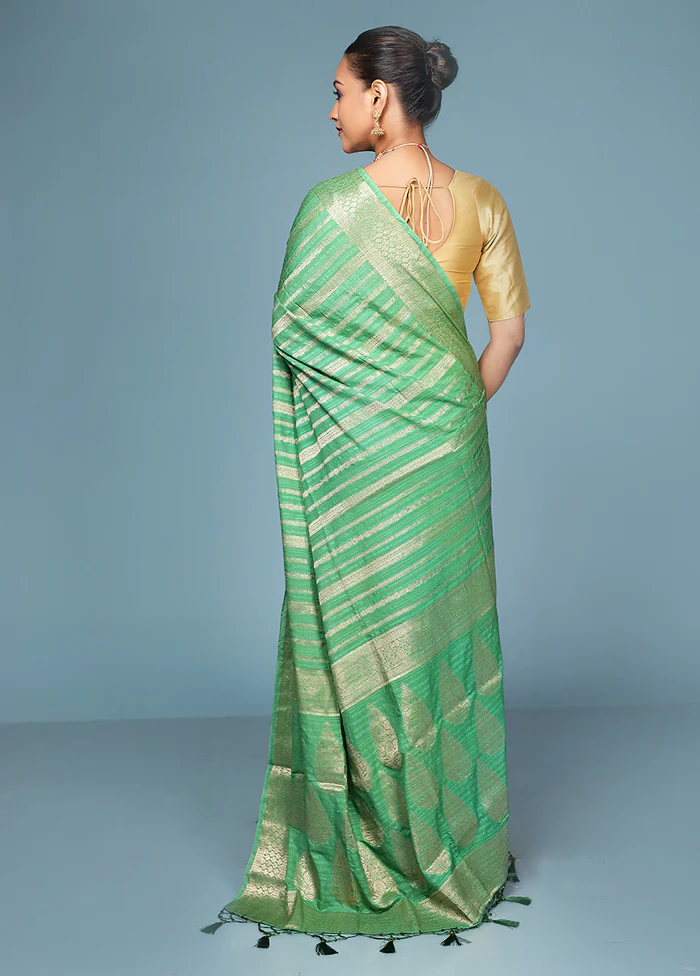 Green Dupion Silk Saree With Blouse Piece - Image 3