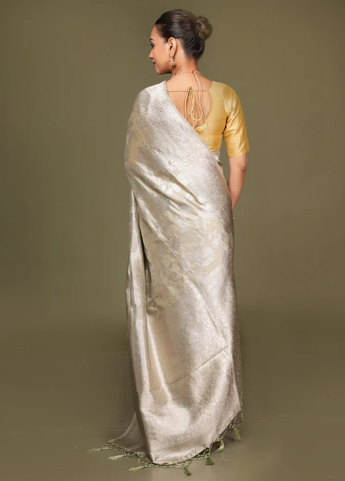 Green Dupion Silk Saree With Blouse Piece - Image 3