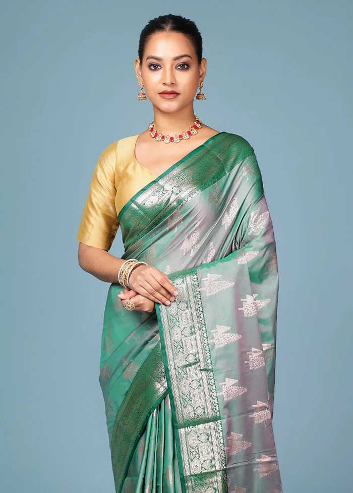 Green Dupion Silk Saree With Blouse Piece