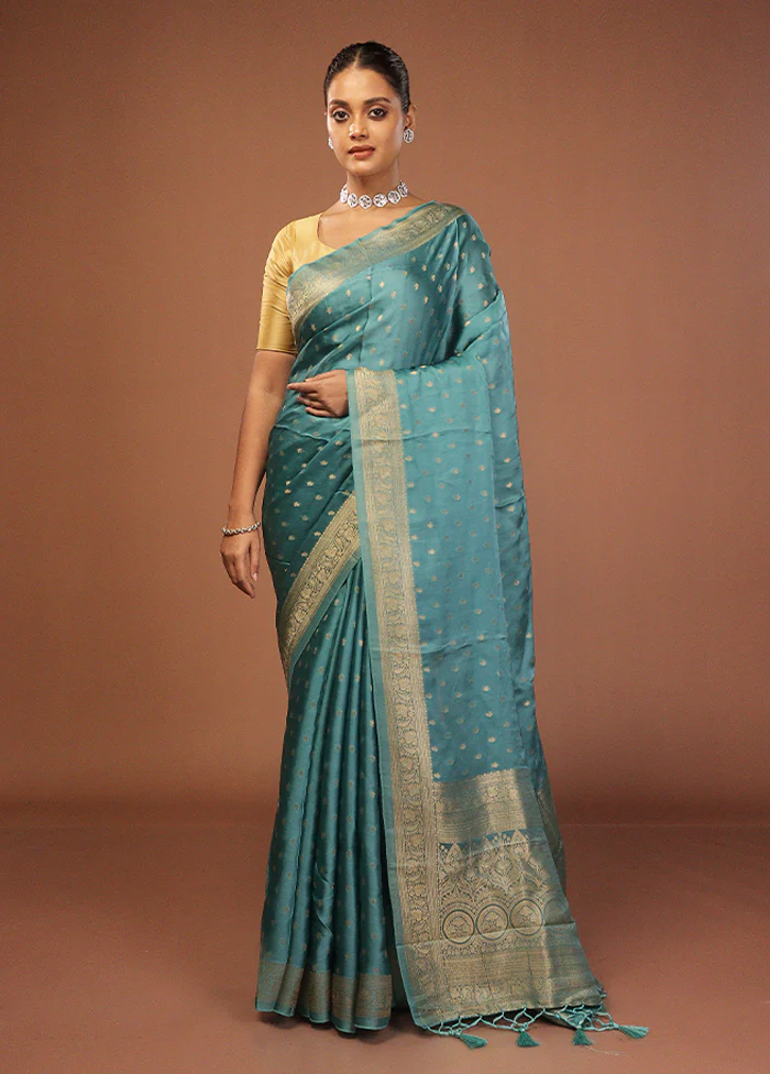 Green Dupion Silk Saree With Blouse Piece - Image 2