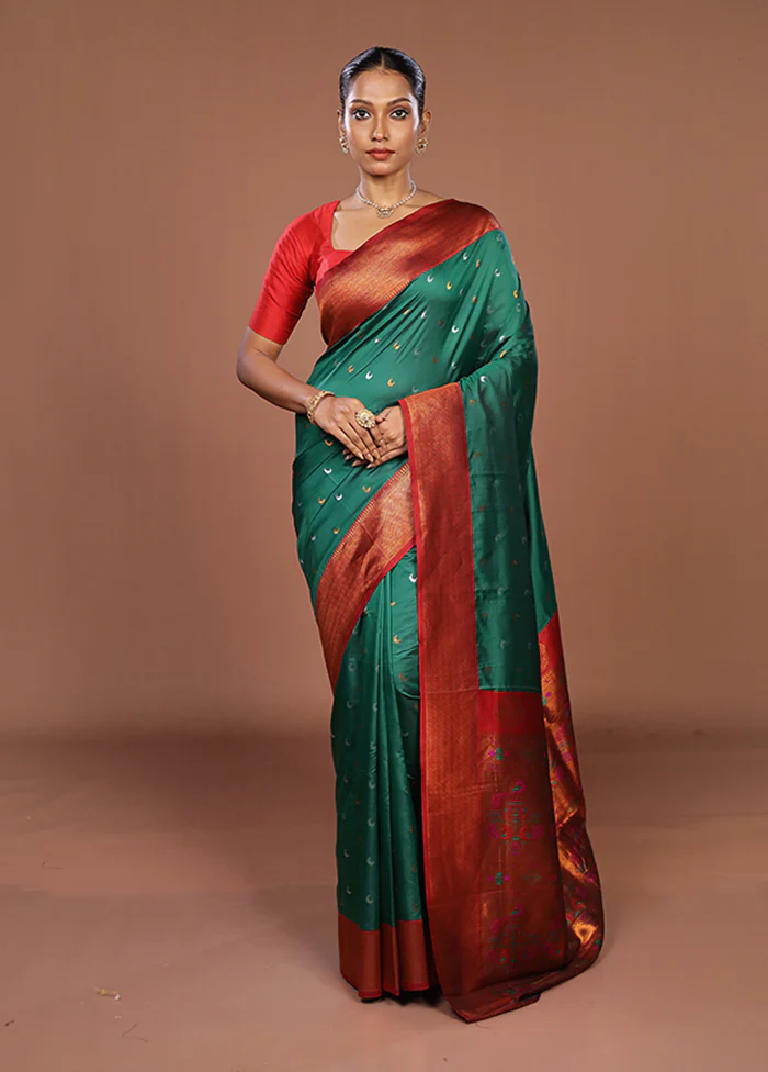 Green Dupion Silk Saree With Blouse Piece - Image 2