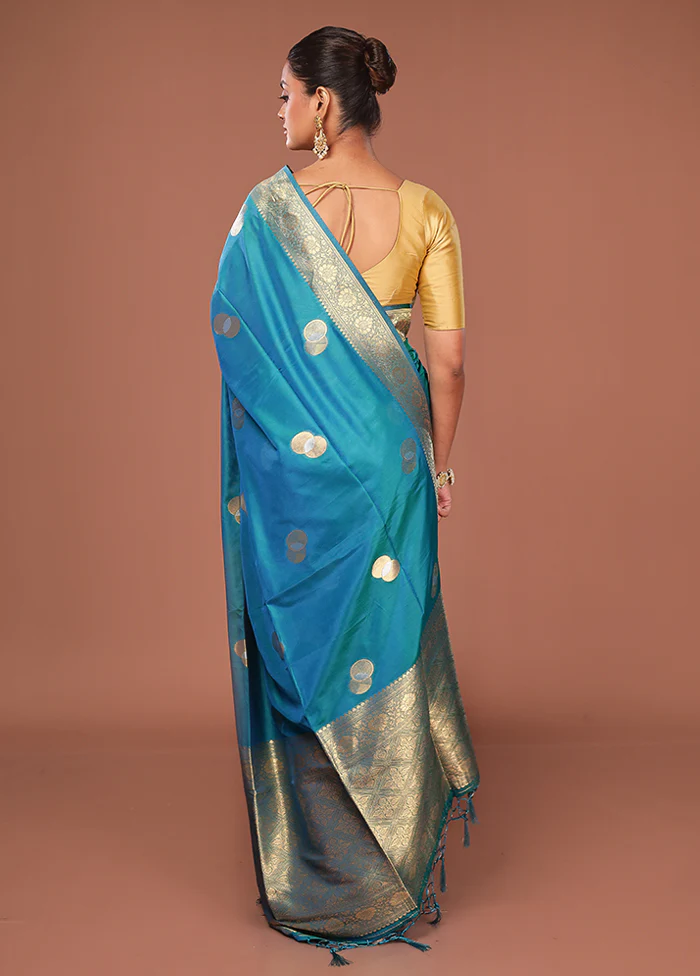 Green Dupion Silk Saree With Blouse Piece - Image 3