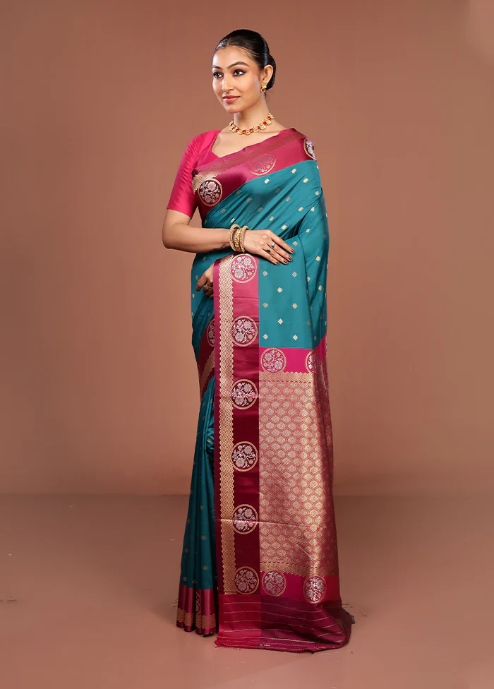 Green Dupion Silk Saree With Blouse Piece - Image 4