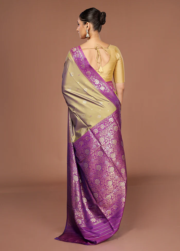 Green Dupion Silk Saree With Blouse Piece - Image 3