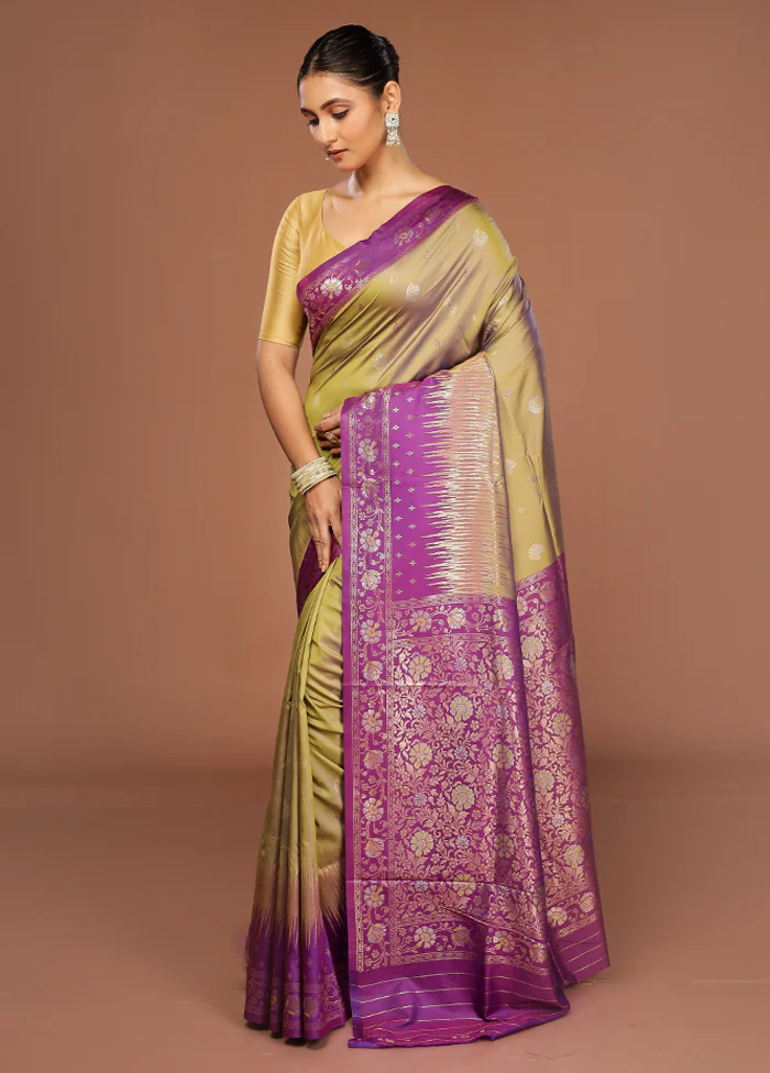 Green Dupion Silk Saree With Blouse Piece - Image 4