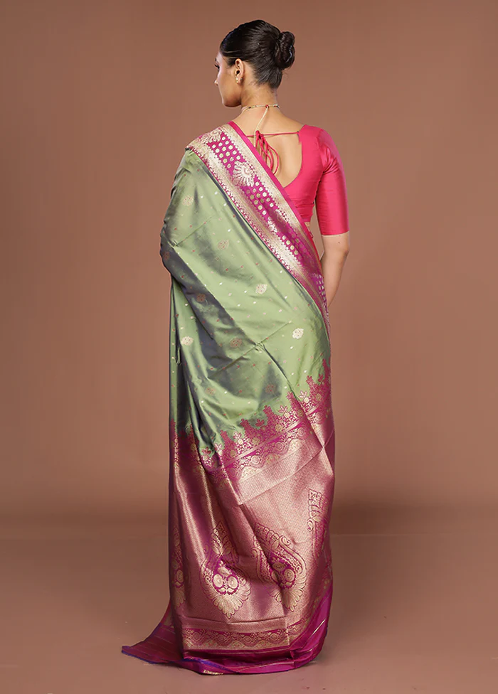 Green Dupion Silk Saree With Blouse Piece - Image 3