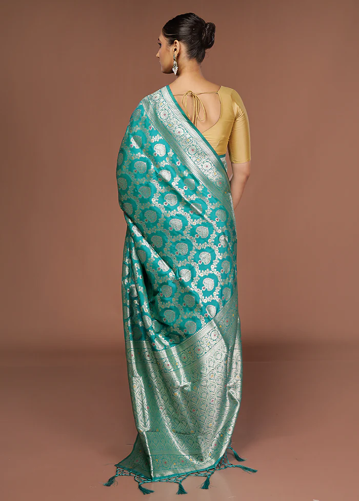 Green Dupion Silk Saree With Blouse Piece - Image 3