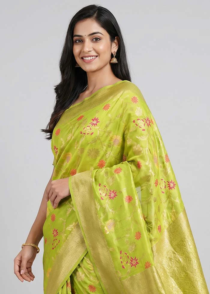 Green Dupion Silk Saree With Blouse Piece - Image 2