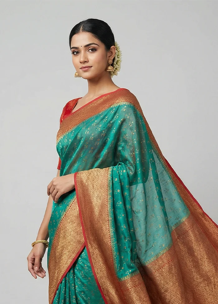 Green Dupion Silk Saree With Blouse Piece - Image 2