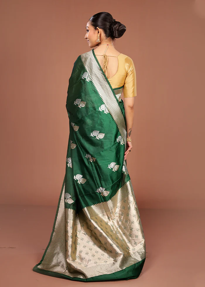 Green Dupion Silk Saree With Blouse Piece - Image 3