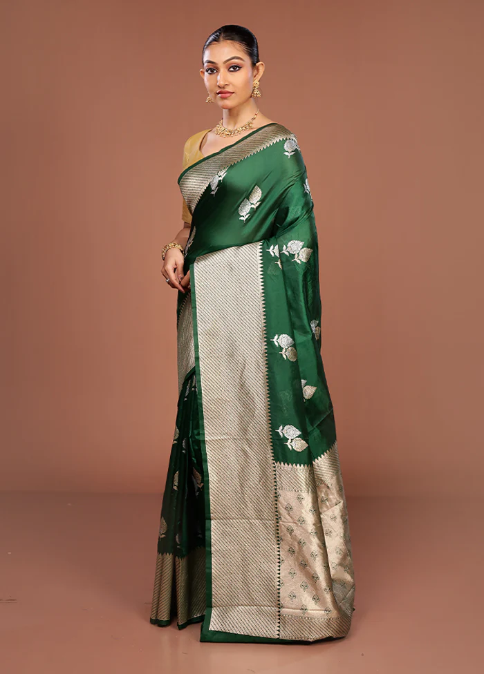 Green Dupion Silk Saree With Blouse Piece - Image 4
