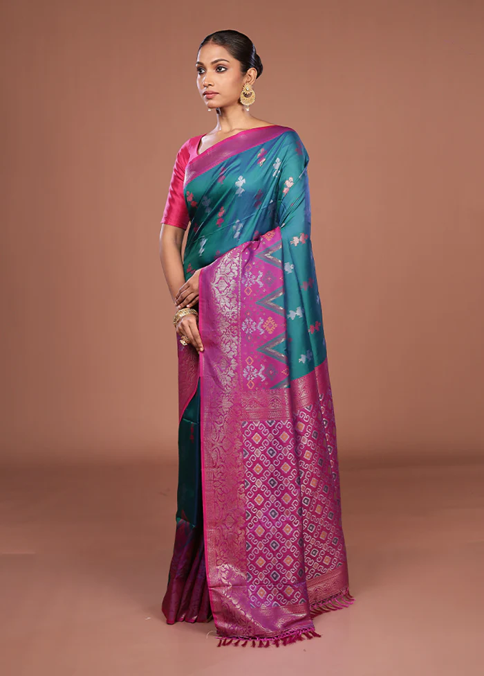 Green Dupion Silk Saree With Blouse Piece - Image 4