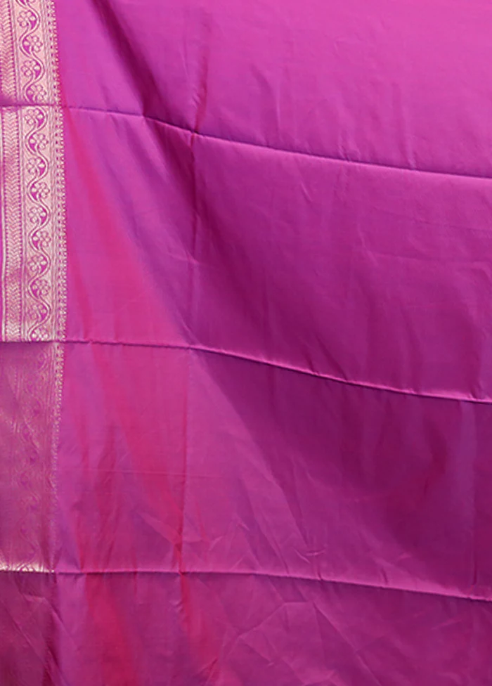 Green Dupion Silk Saree With Blouse Piece - Image 5