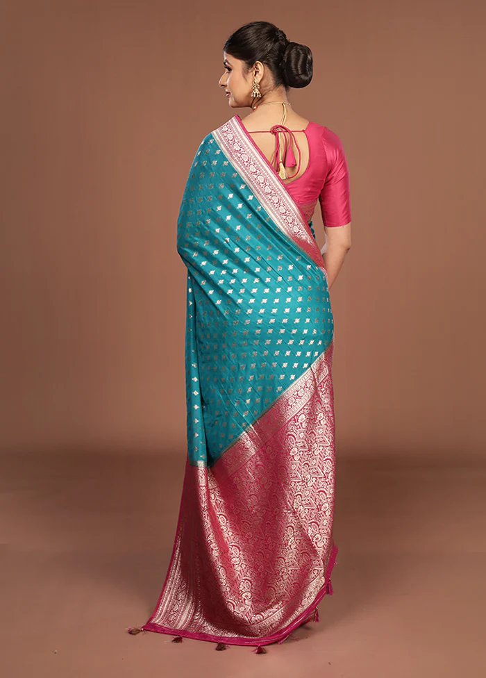 Green Dupion Silk Saree With Blouse Piece - Image 3