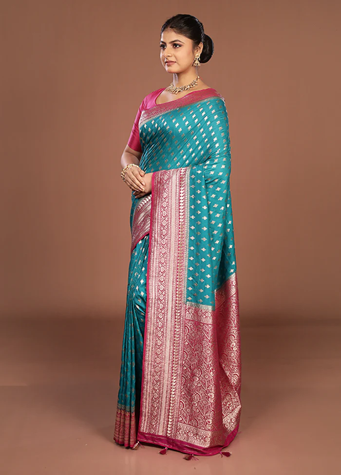 Green Dupion Silk Saree With Blouse Piece - Image 4