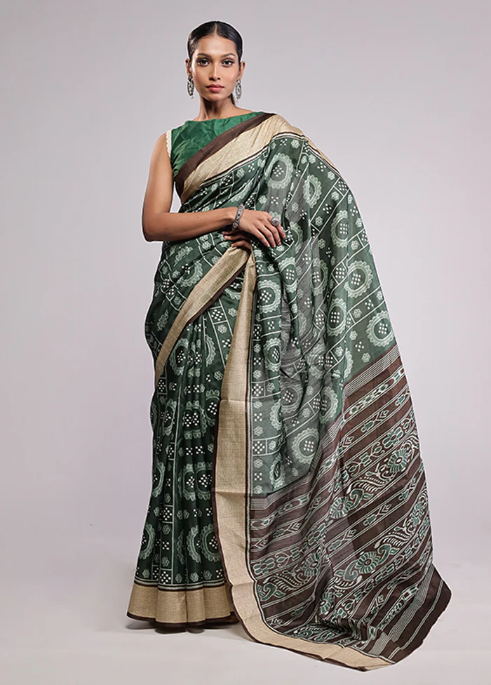 Green Dupion Silk Saree With Blouse Piece - Image 2
