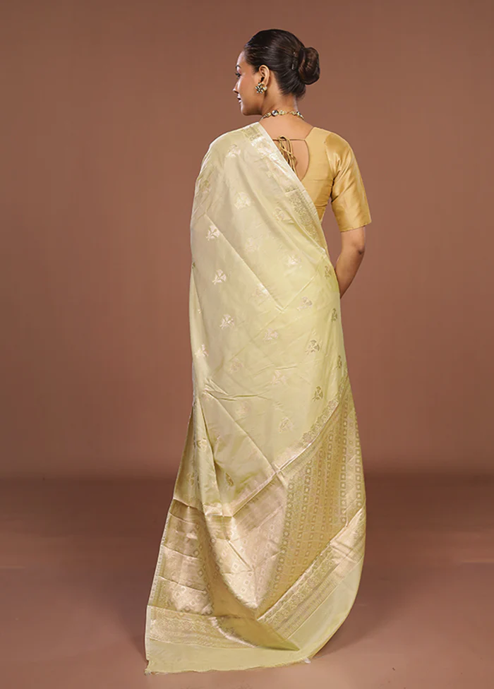 Yellow Dupion Silk Saree With Blouse Piece - Image 3