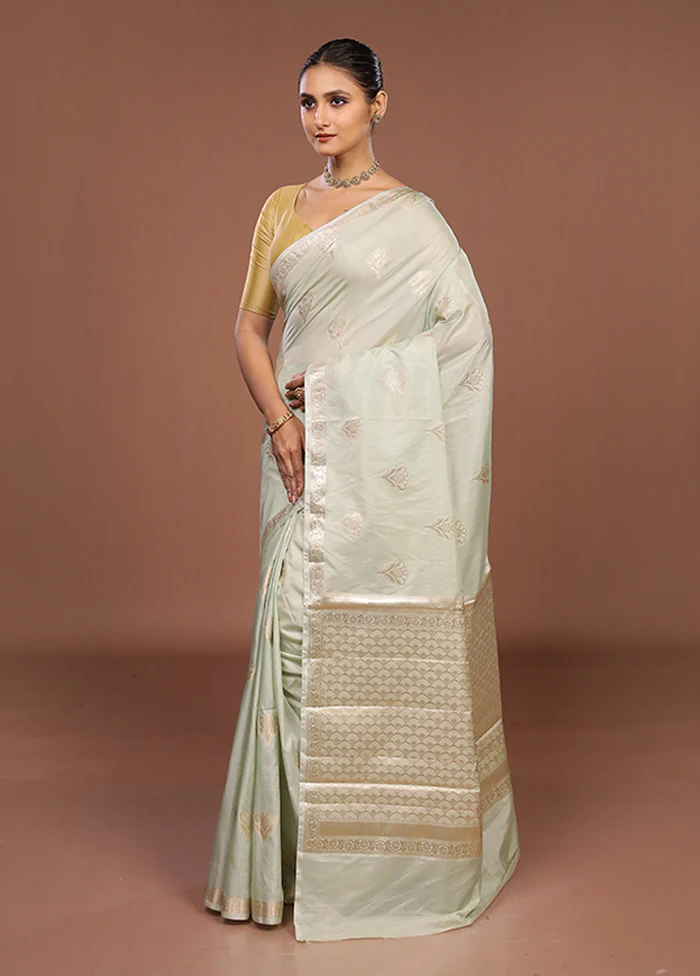 Green Dupion Silk Saree With Blouse Piece - Image 4