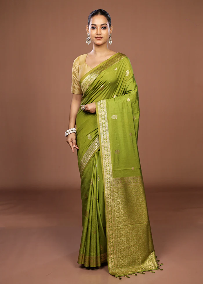Green Dupion Silk Saree With Blouse Piece - Image 2