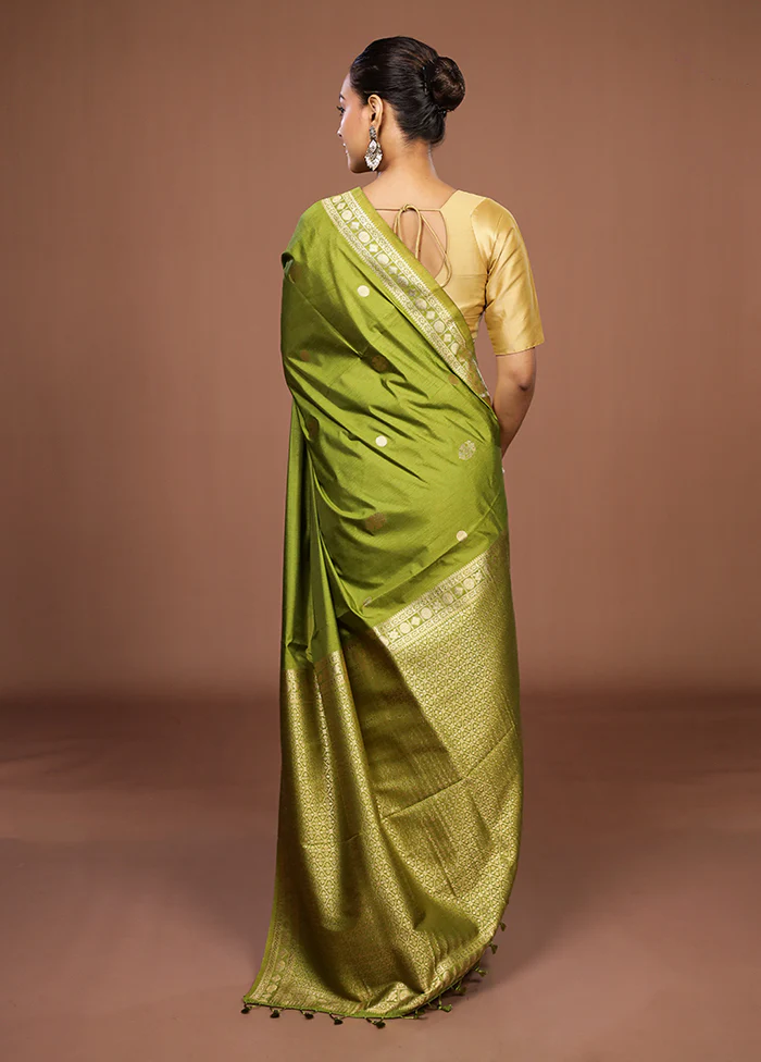 Green Dupion Silk Saree With Blouse Piece - Image 3