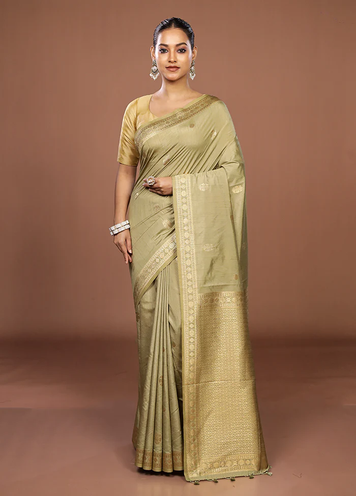 Green Dupion Silk Saree With Blouse Piece - Image 2