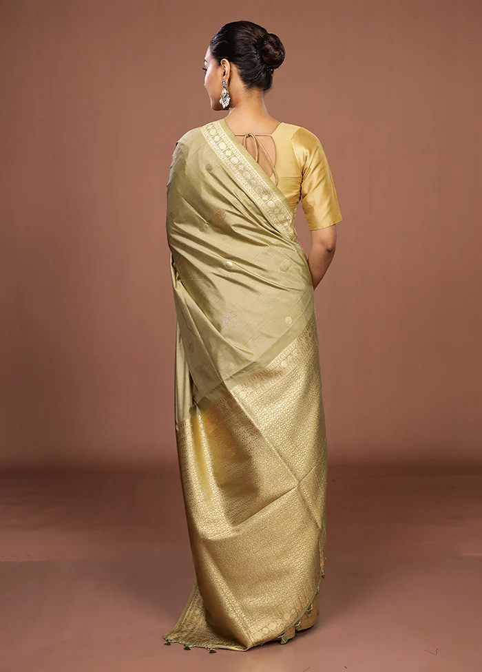 Green Dupion Silk Saree With Blouse Piece - Image 3