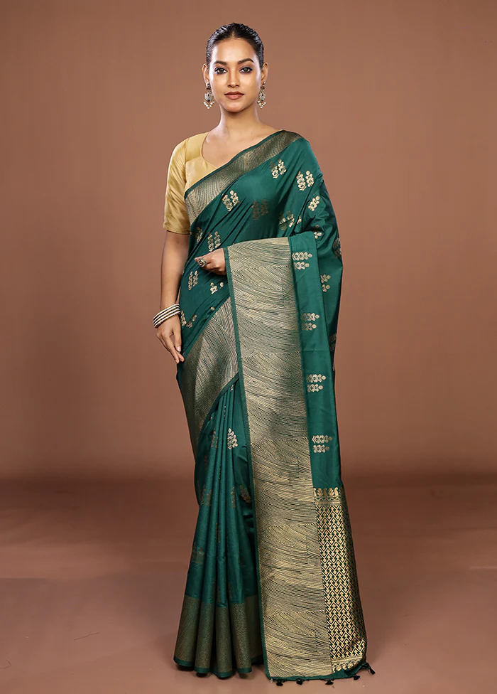 Green Dupion Silk Saree With Blouse Piece - Image 2