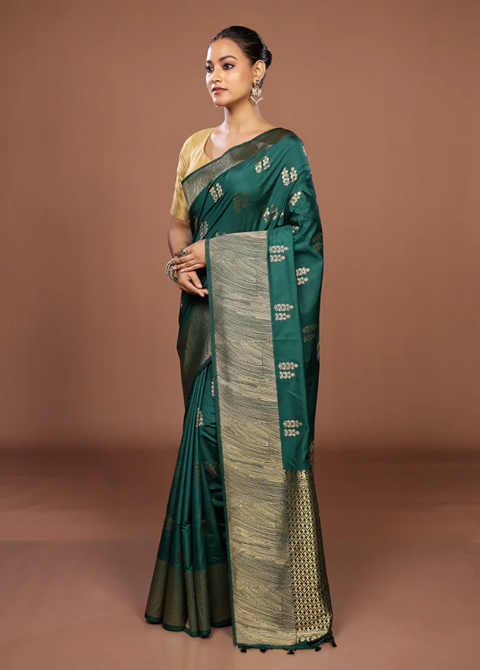 Green Dupion Silk Saree With Blouse Piece - Image 4