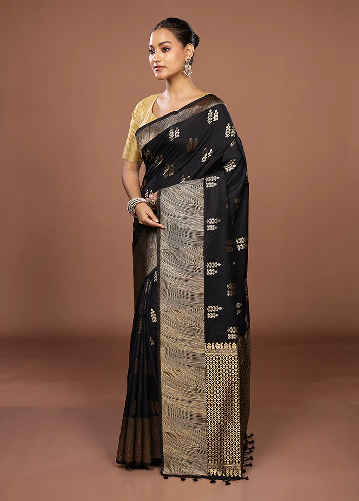 Black Dupion Silk Saree With Blouse Piece - Image 4