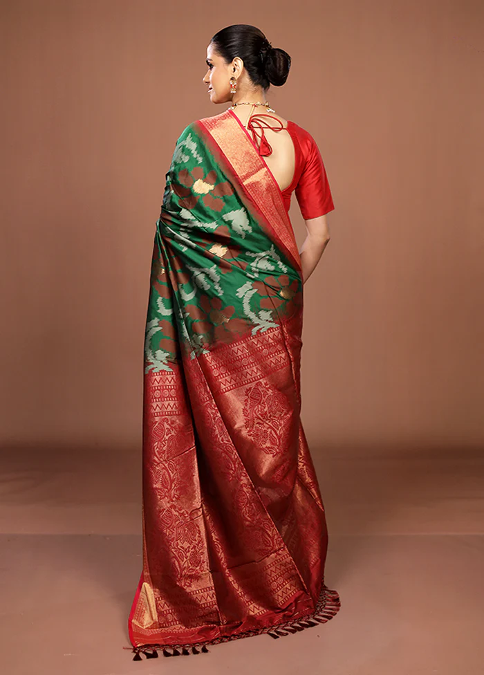 Green Dupion Silk Saree With Blouse Piece - Image 3