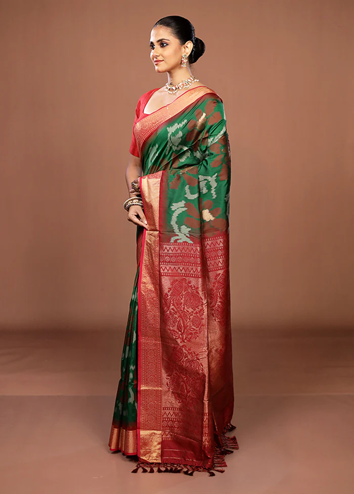 Green Dupion Silk Saree With Blouse Piece - Image 4