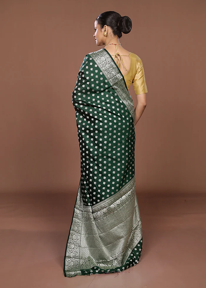 Green Dupion Silk Saree With Blouse Piece - Image 3