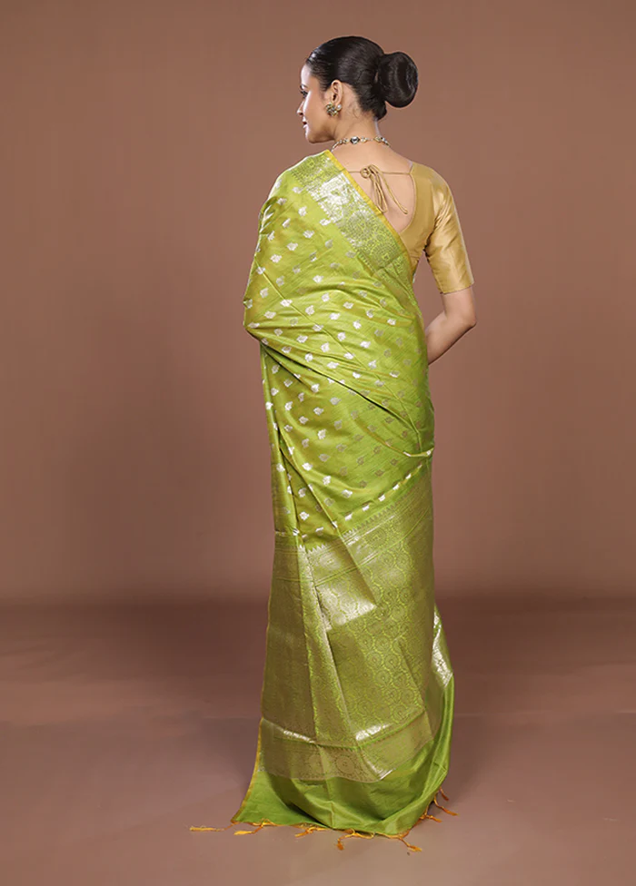 Green Dupion Silk Saree With Blouse Piece - Image 3