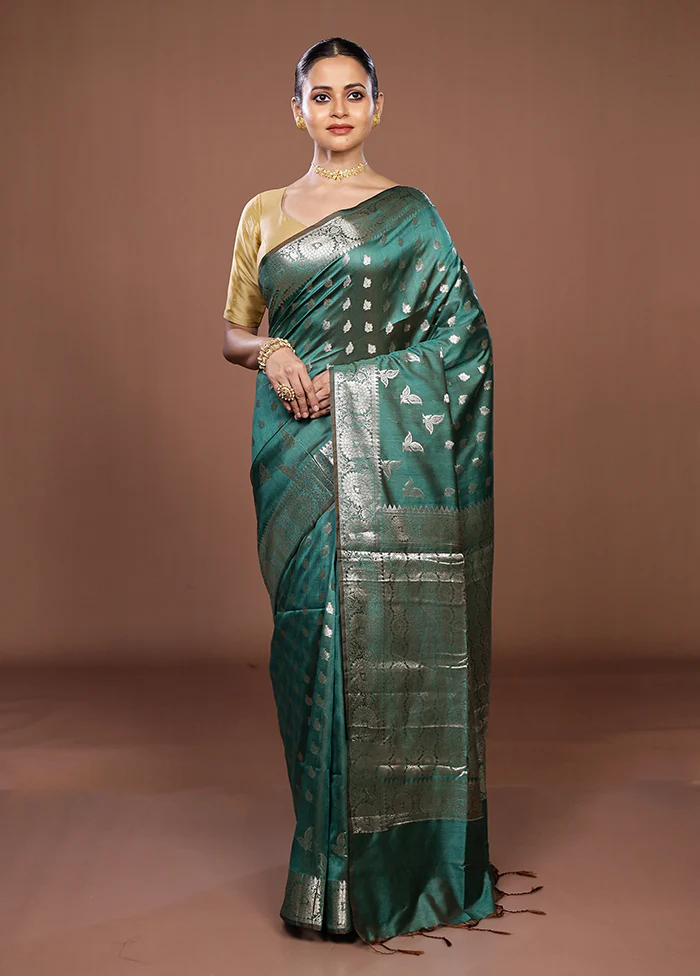 Green Dupion Silk Saree With Blouse Piece - Image 2