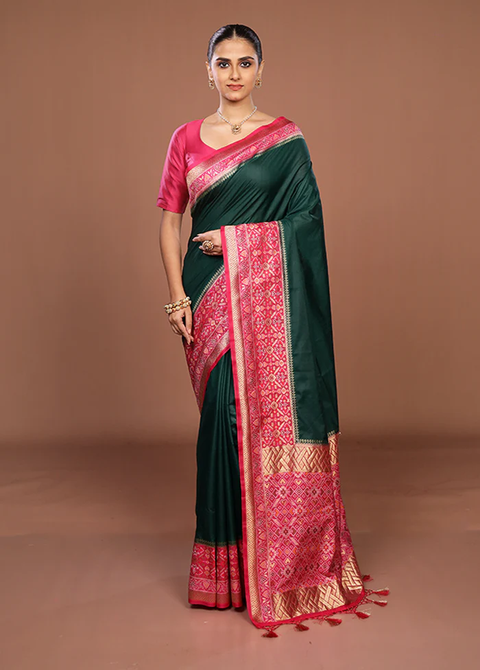 Green Dupion Silk Saree With Blouse Piece - Image 2