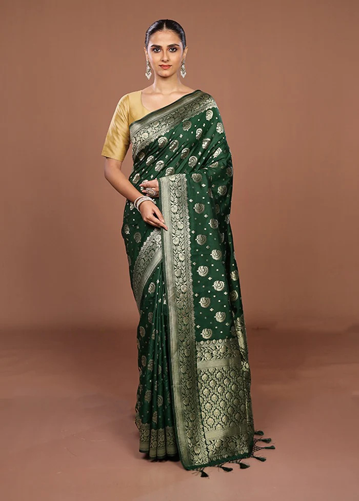 Green Dupion Silk Saree With Blouse Piece - Image 2
