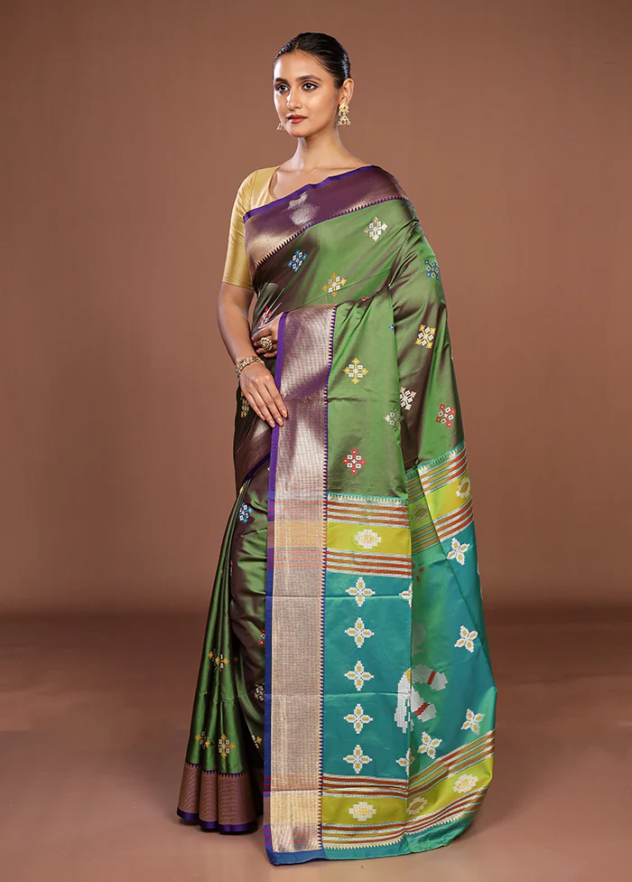 Green Dupion Silk Saree With Blouse Piece - Image 4